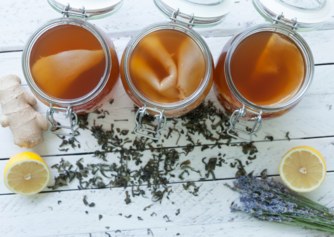 Kombucha: Aké sú jej účinky? Legendy o jej vzniku a toto sú jej zdravotné riziká a výhody